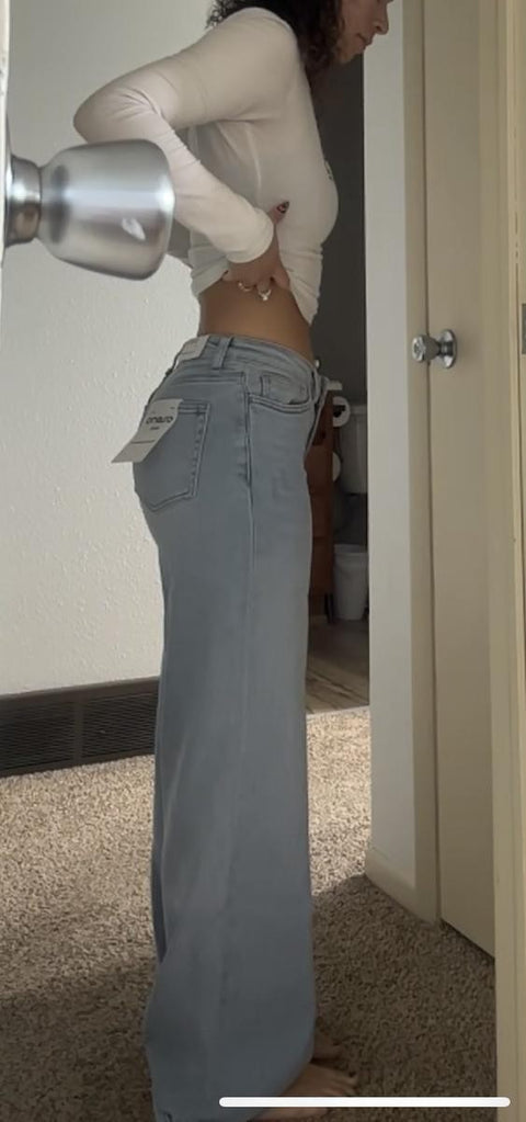 BBL Curve Jeans styling and fit photo
